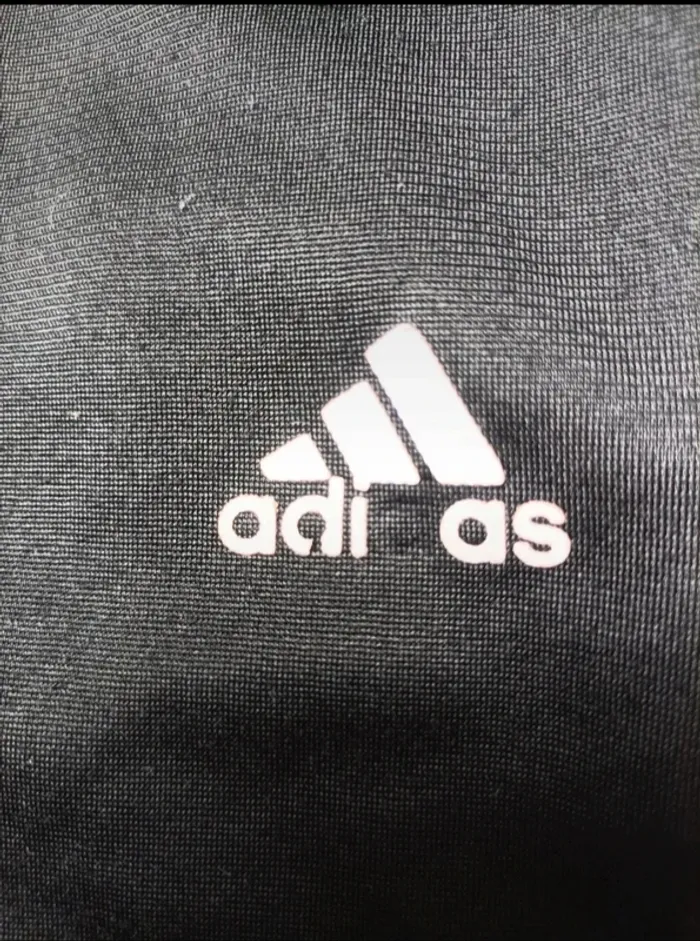 Jogging Adidas taille 8 ans 🩵 - photo numéro 3