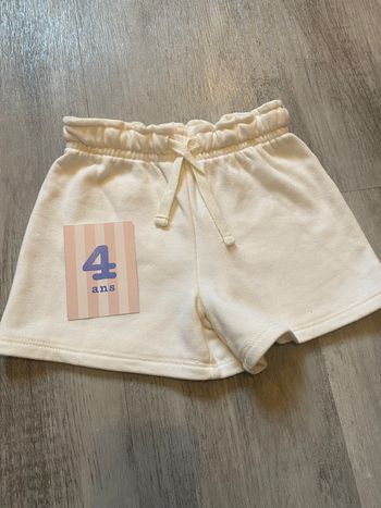Joli short été 4A