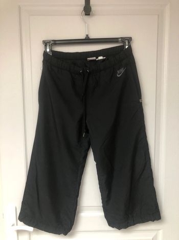 Pantacourt nike noir taille xs
