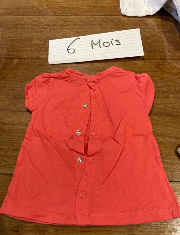 3 t-shirt 6 mois - photo numéro 3