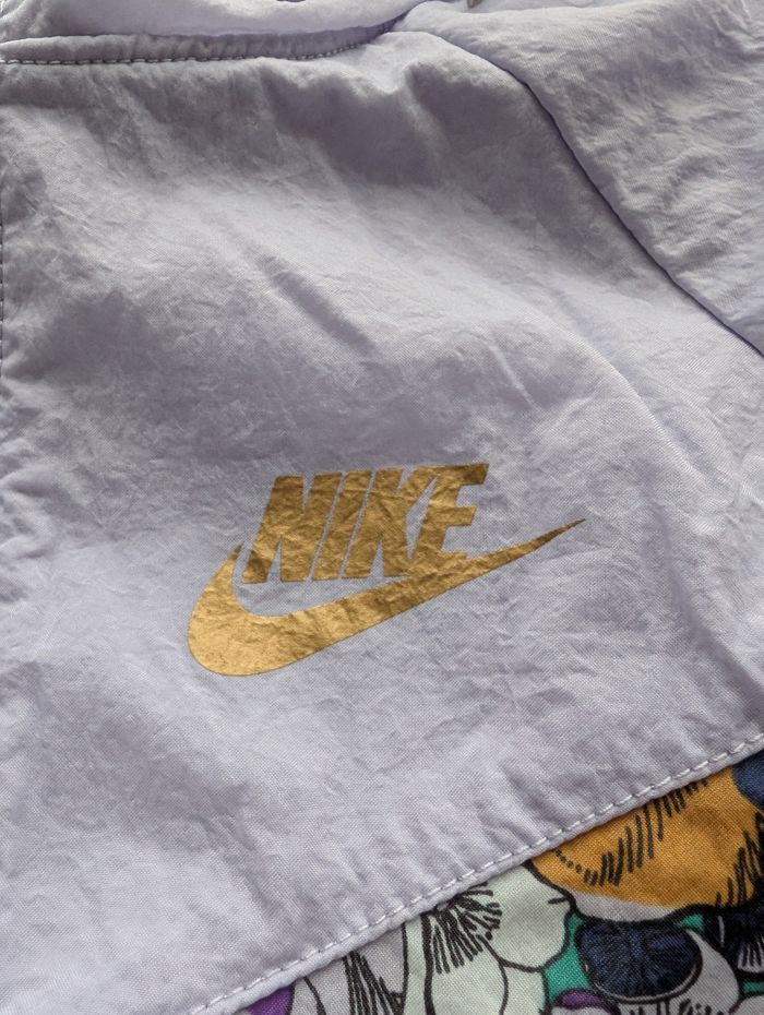 Veste fine de pluie lilas et fleurs - 4 - Nike - photo numéro 3