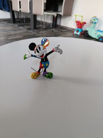 Figurine disney mickey