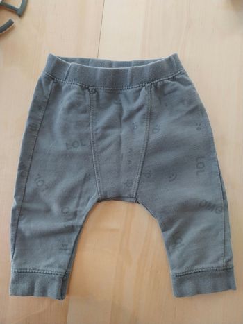Pantalon souple bébé garçon 6 9  mois gris anthracite Zara