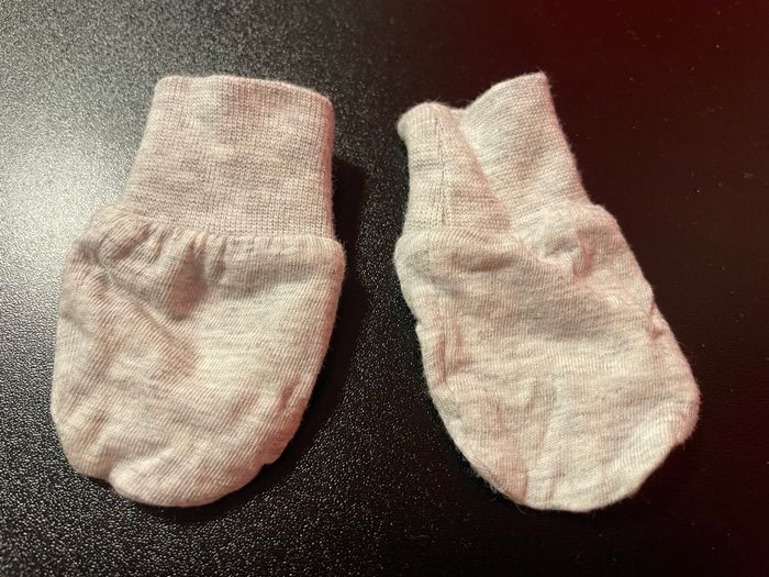 Moufles naissance Kiabi coton gris clair - photo numéro 3