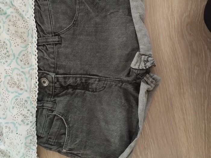 Ensemble short en jean et débardeur - photo numéro 2