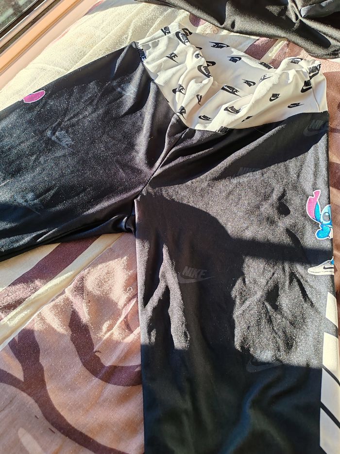 Ensemble pantalon+ débardeur Nike motif Stitch taille 40 - photo numéro 2
