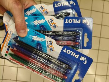 Lot de 3 paquets de 4 crayons Pilot frixion clickers neufs