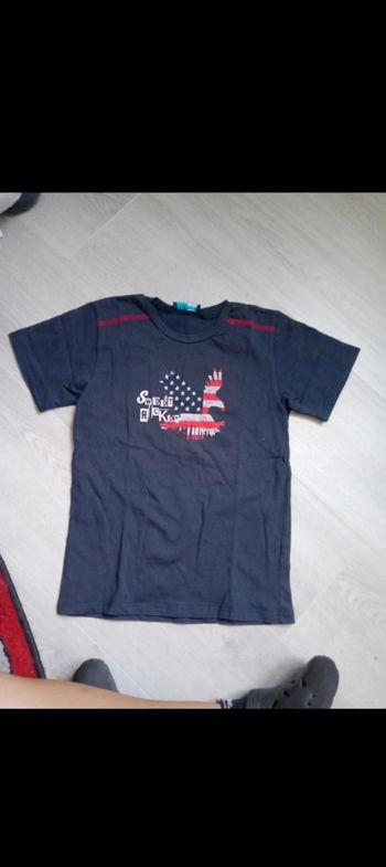 Tee shirt