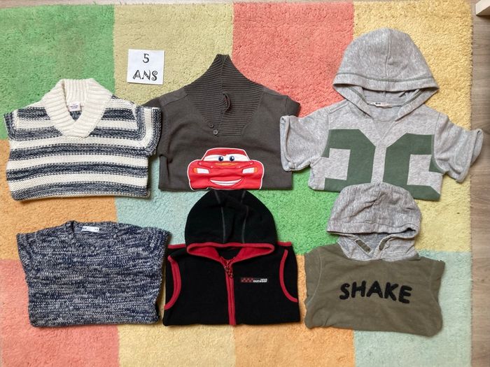Lot 6 pulls et sweat  Garçon 👦 - 5 ans - TBE
