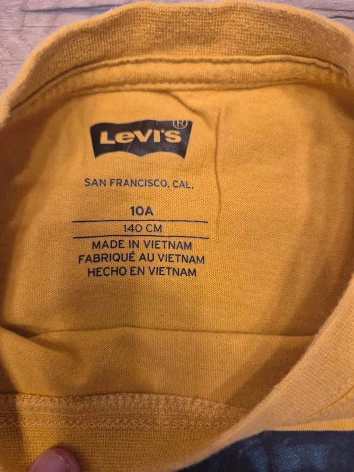 Lot de 2 Tee-shirt Levi's- taille 10 ans - photo numéro 8