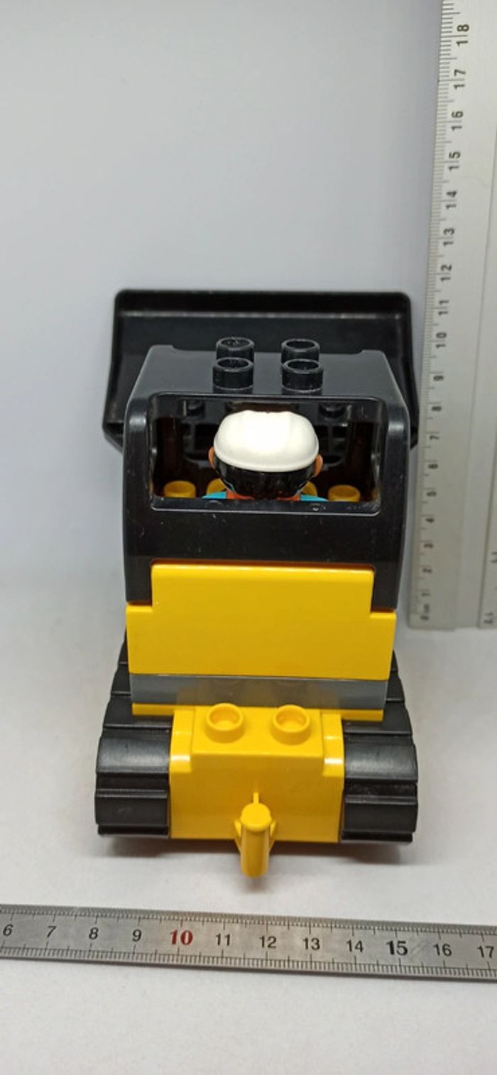 Véhicule bulldozer lego duplo - photo numéro 8