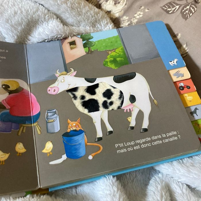 Livre petit loup à la ferme - photo numéro 3
