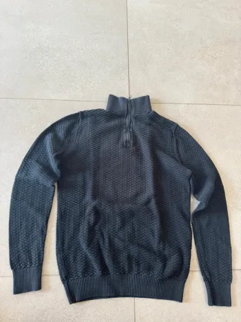 Pull navy Celio, taille M, bon état