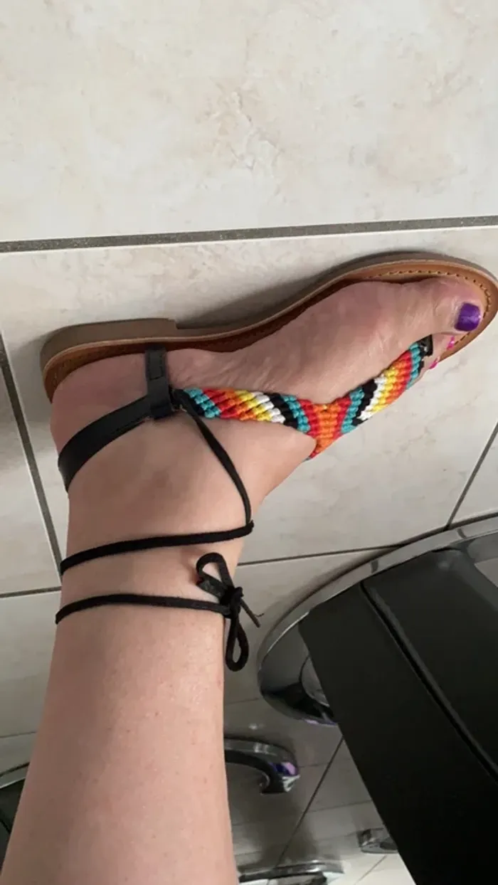 paire de tong à lacet coloré 38 - photo numéro 2