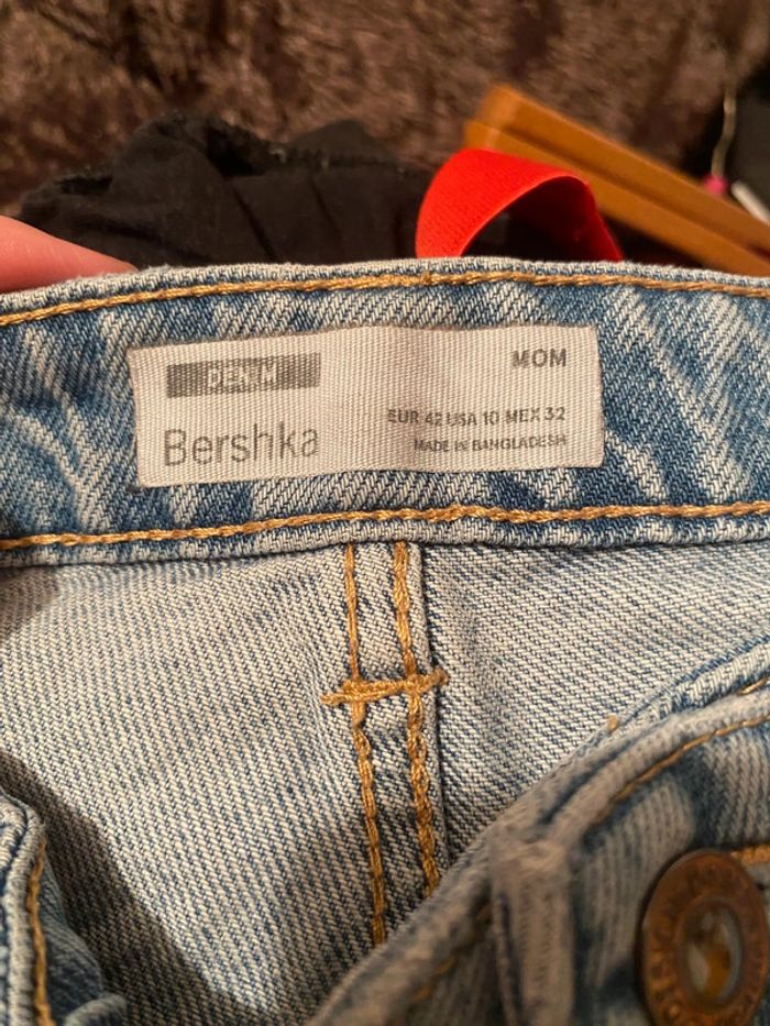 Jeans troué - photo numéro 10
