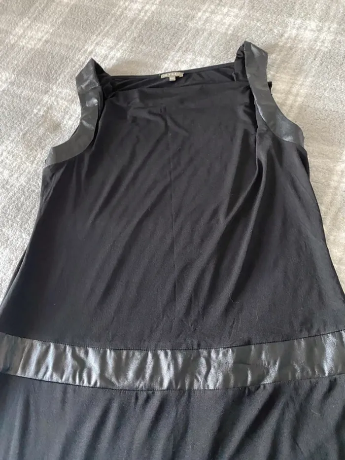 Robe légère noir taille 44 - photo numéro 2