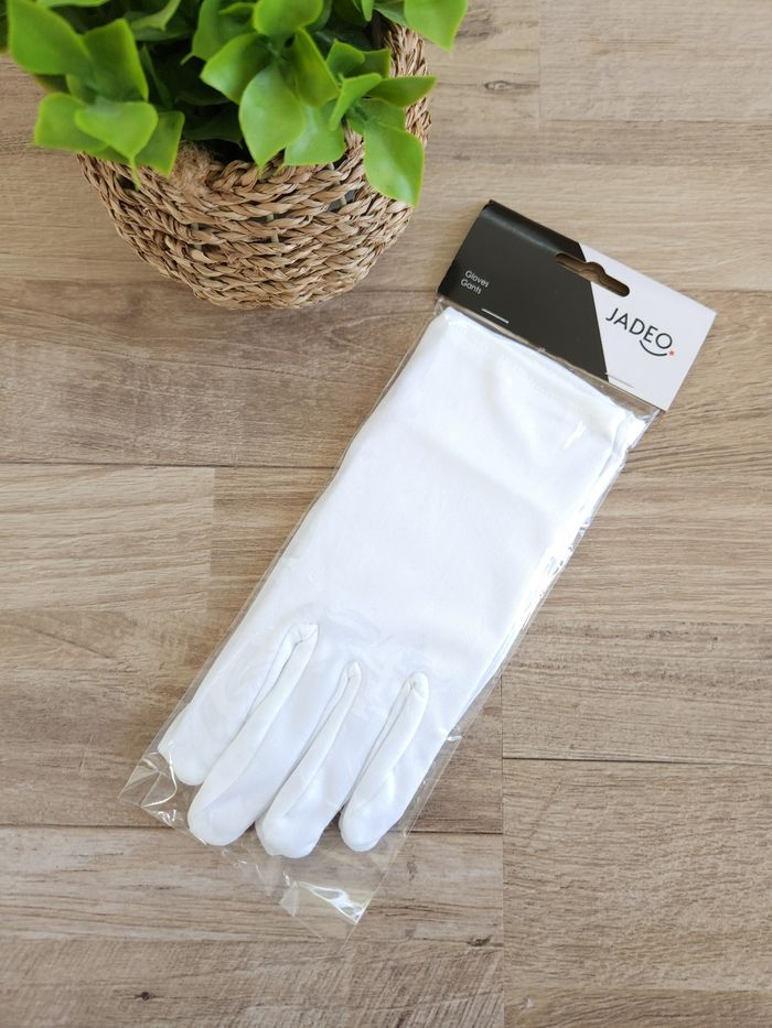 Paire de Gant court blanc Jadeo - photo numéro 2