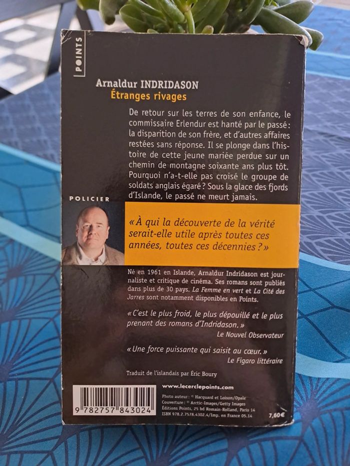 Livre Étranges Rivages, Arnaldur Indridason - photo numéro 2