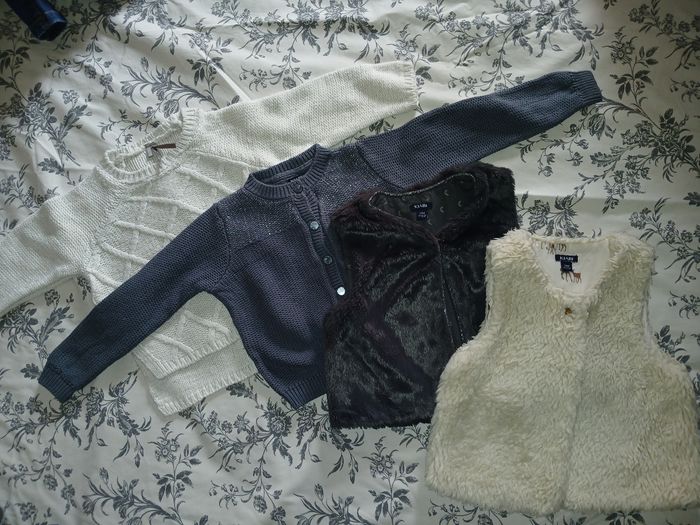 Lot vêtements fille taille 2 ans