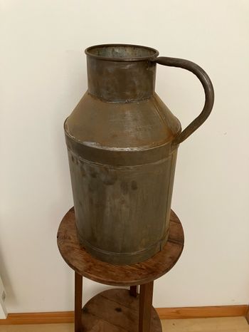 Ancien pot à lait à oreilles en métal