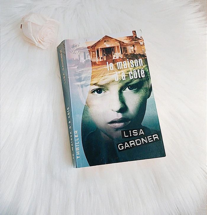 🦋 Livre La maison d'à côté 🦋 - photo numéro 2