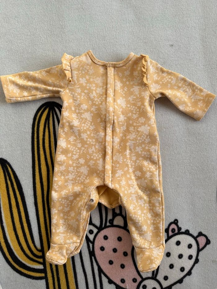 Lot de pyjamas Kiabi velour 6 mois - photo numéro 6