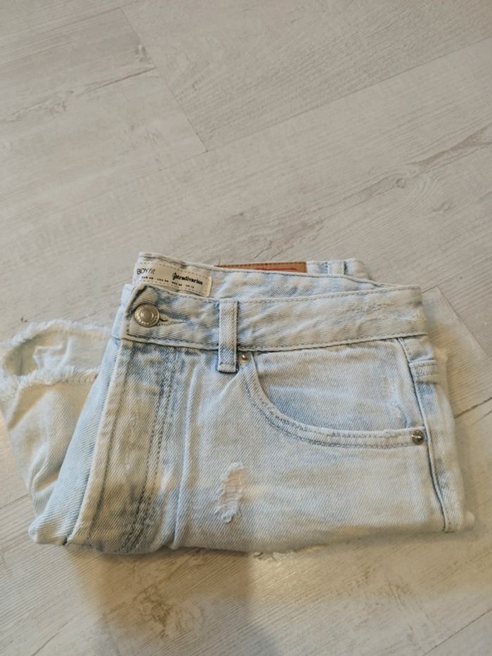 Superbe short en jean Stradivarius taille 40 - photo numéro 3
