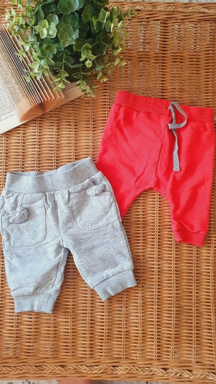 Pantalon 3 mois fille très bon état - photo numéro 6