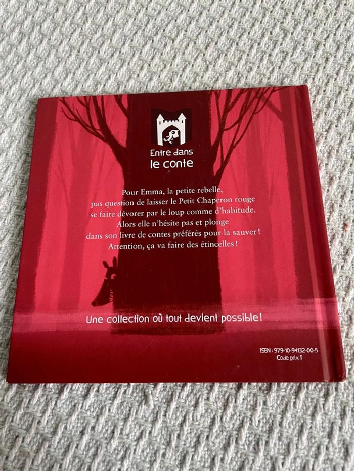 Livre Macdo "Il faut aider le petit chaperon rouge. - photo numéro 2