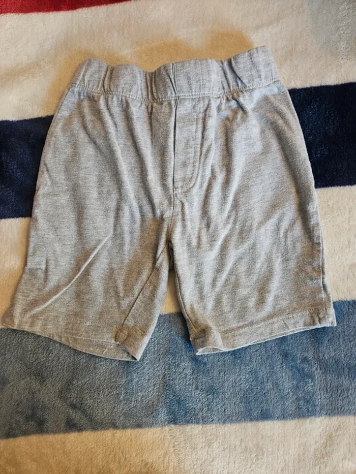 Lot de 2 shorts 3 ans et 36 mois - photo numéro 5