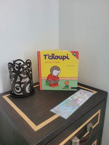 T'choupi va sur le pot