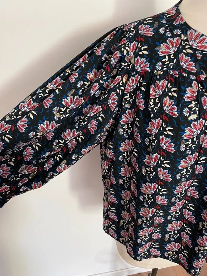 Superbe Blouse fleurie fluide 🌸 S  M 36 38 - photo numéro 3