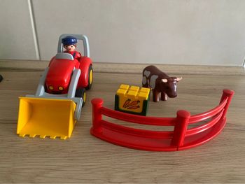 Tracteur avec fermier et vache Playmobil 123