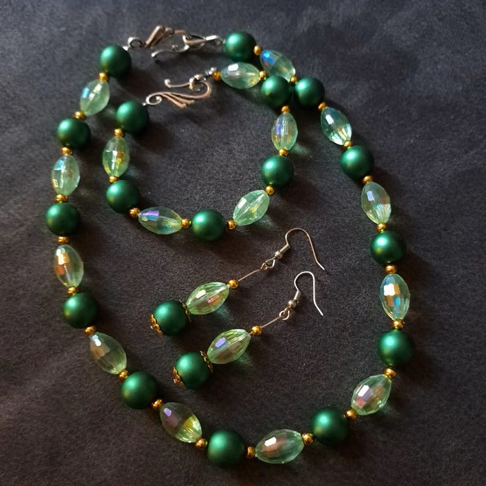 Parrurre boucles d'oreilles avec collier et bracelet vert - photo numéro 13
