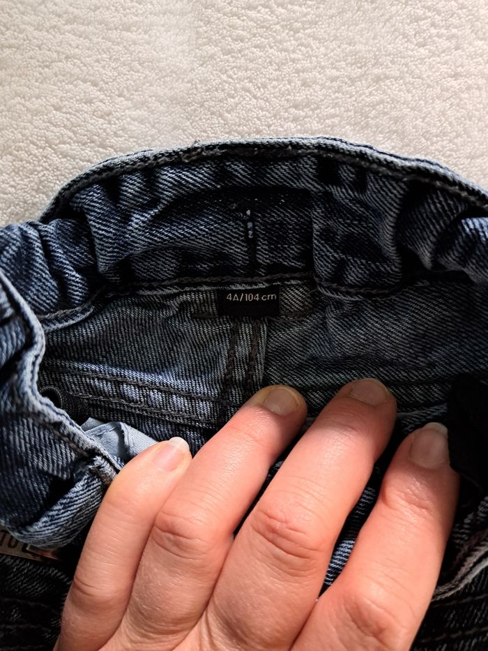 Jeans taille 4 ans - photo numéro 4