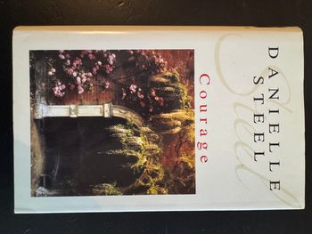 Livre courage danielle steel
