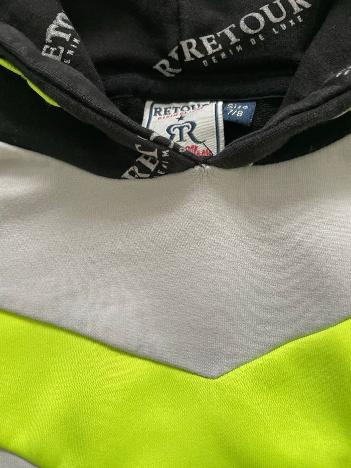 Pull court à capuche 7/8 ans - photo numéro 2