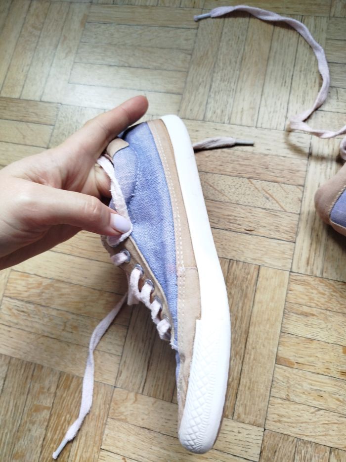 Tennis à lacets Levi's 35 garçon bon état - photo numéro 5