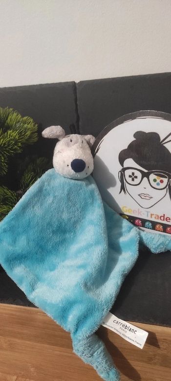 Doudou plat Chien bleu 3 noeuds Losange Carréblanc Carré Blanc gris noir