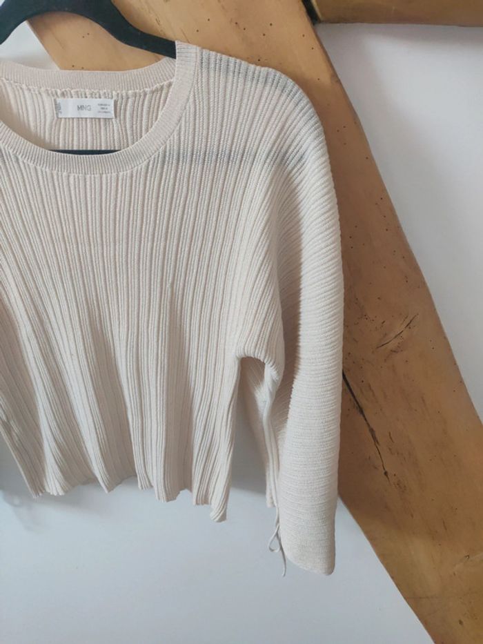 Haut court manches amples beige basic MNG taille M - photo numéro 3