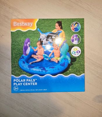 Piscine centre aquatique bestway neuve