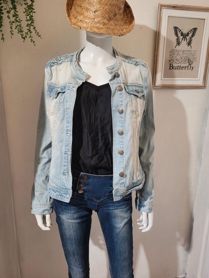 Blouson en jean délavé - photo numéro 9