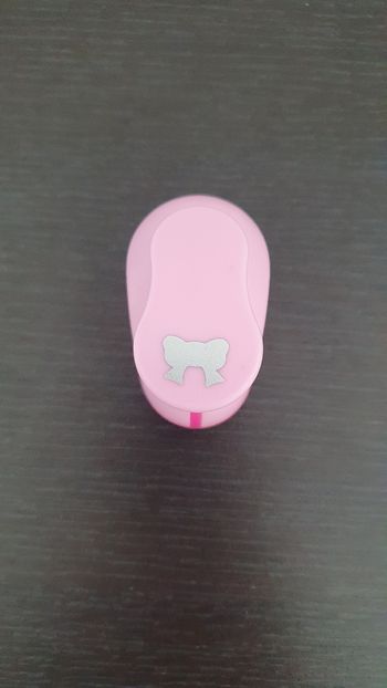 Petite perforatrice nœud