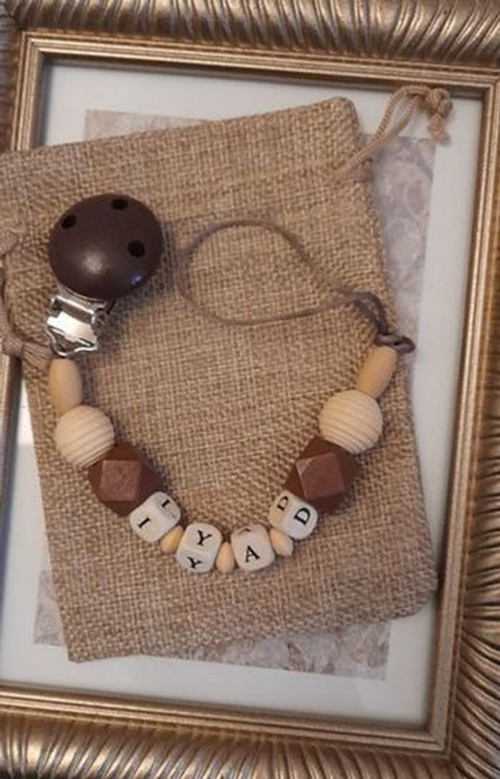 Attache tétine personnalisé