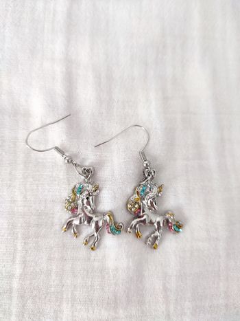 Boucle d'oreille licorne