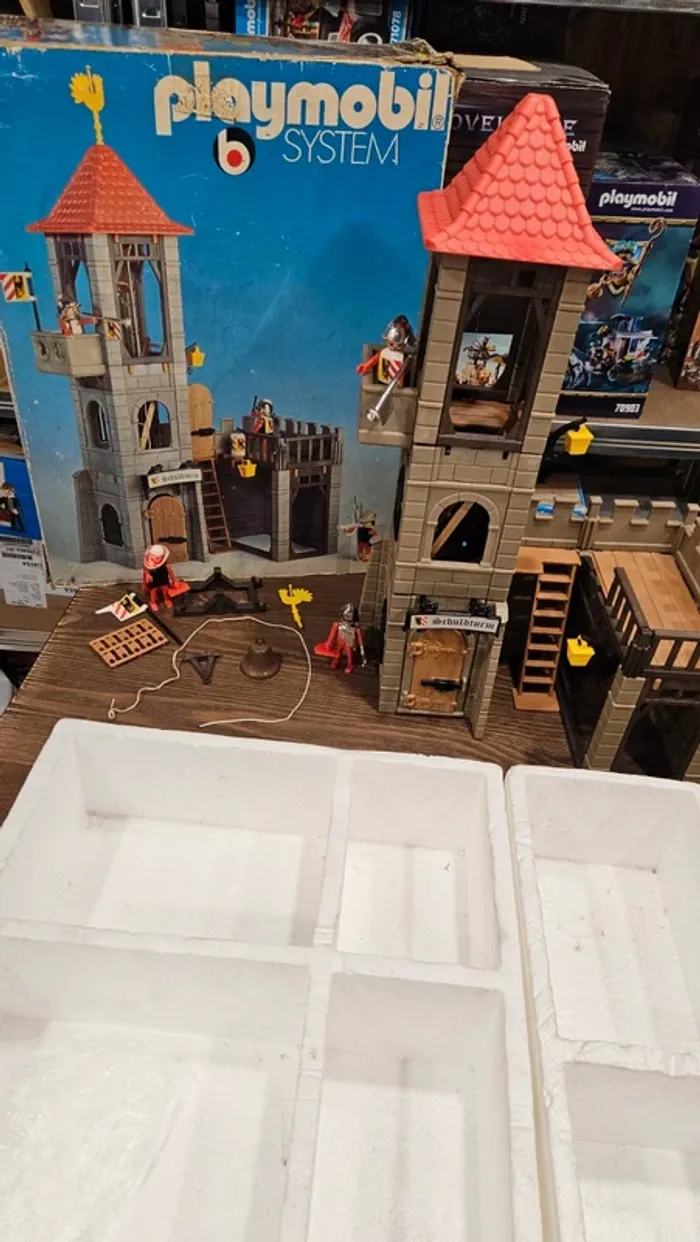 Tour médiéval avec cloche playmobil