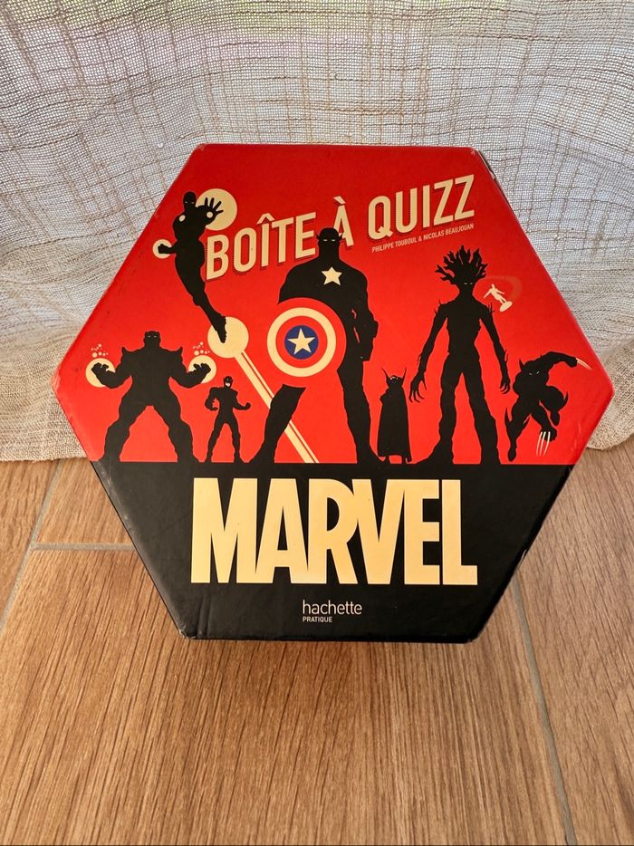 Jeu de société Boîte à Quizz Marvel