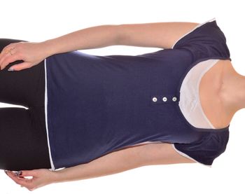 tshirt bleu marine doublé d'un débardeur blanc taille M col rond