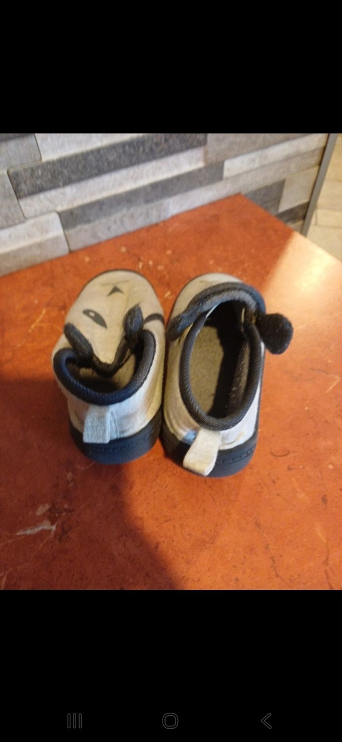 Pantoufles taille 23 - photo numéro 3