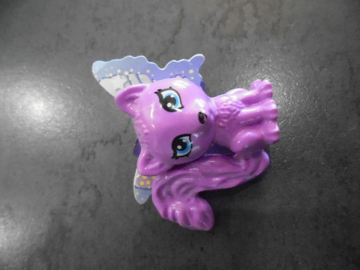 Lot de 4 jouets kinder surprise au choix - photo numéro 2
